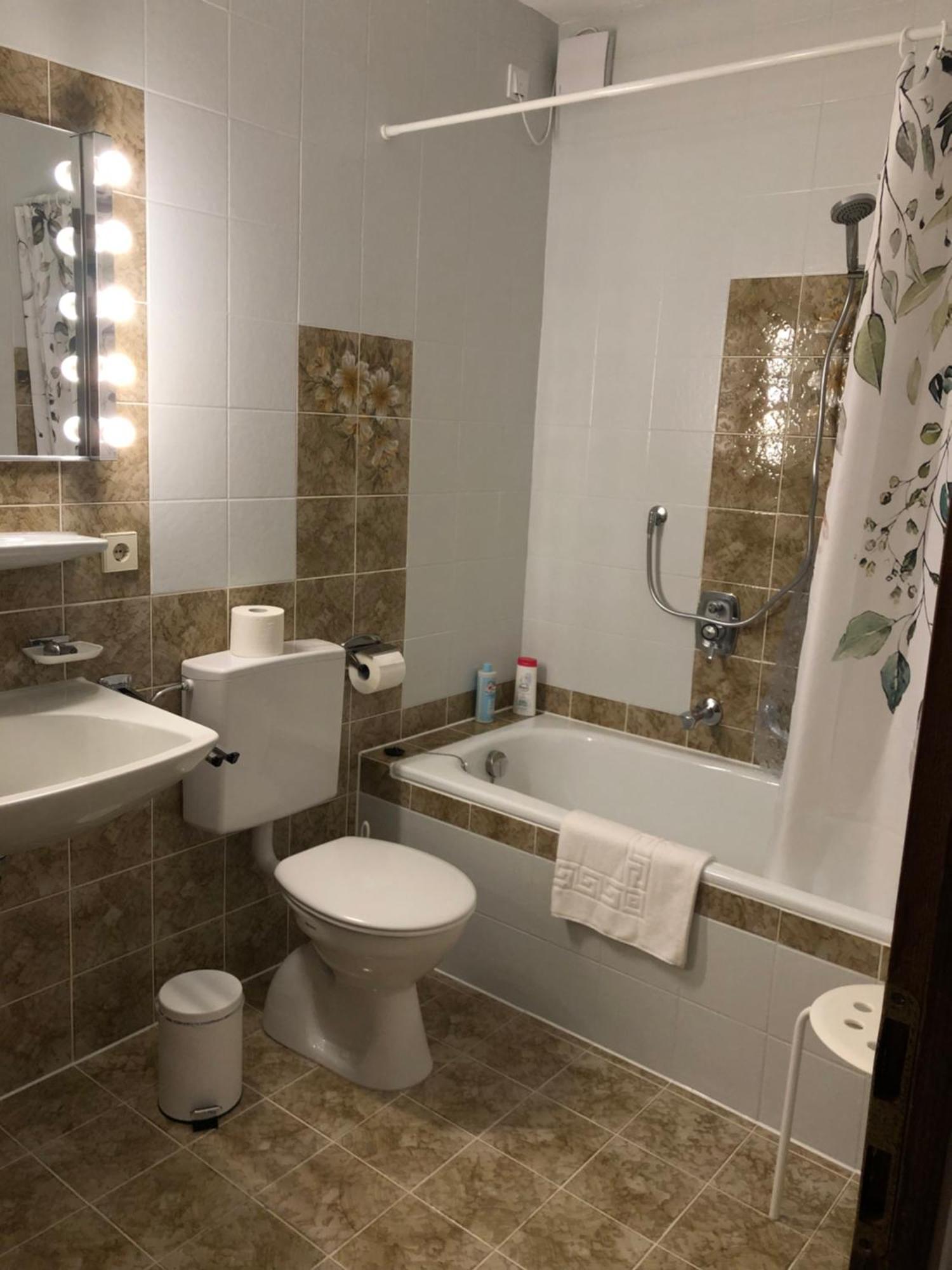 Ferienwohnung Kiefer Michelbach an Der Bilz Buitenkant foto